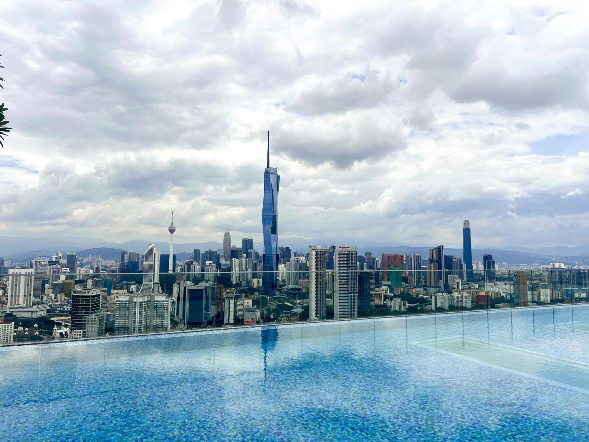 Sky Pool Suites Kl Sentral - Riveria City Kuala Lumpur Extérieur photo
